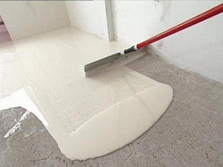 Выравнивание бетонного пола для укладки паркетной доски