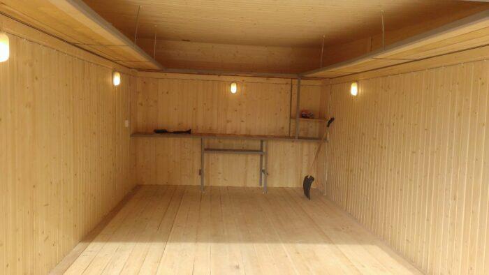 Деревянная отделка гаража 
